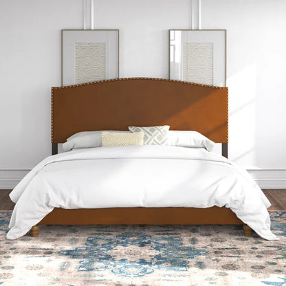 Diavn Bed: Alaika Platform Bed