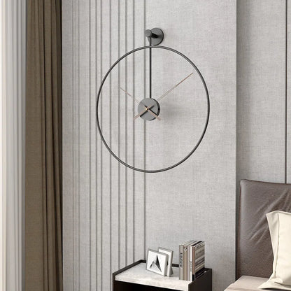 Home Decor: Metal Round Wall Clock