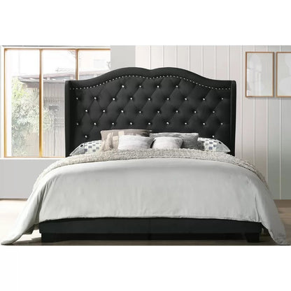 Queen Size Bed: Solid Wooden Beautiful Bed