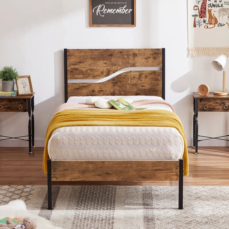 Single Bed: Modern Pine Wooden Bed
