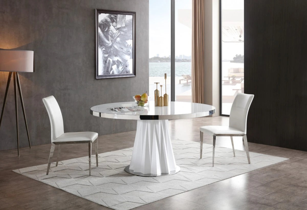 Dining Table: Cabaer Round Dining Table
