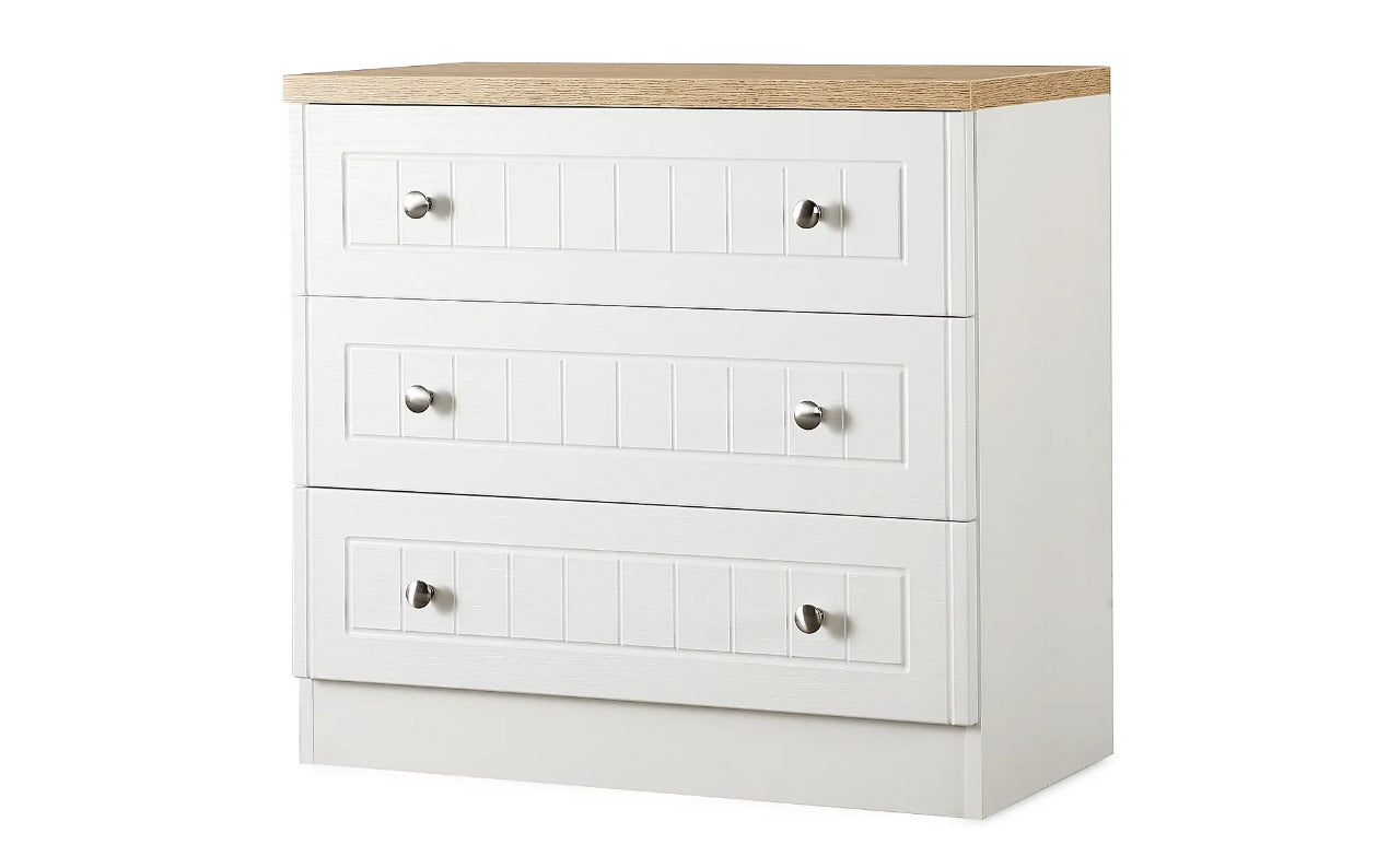 Chest Of Drawers: Oak 3 Drawer Chest of Drawers