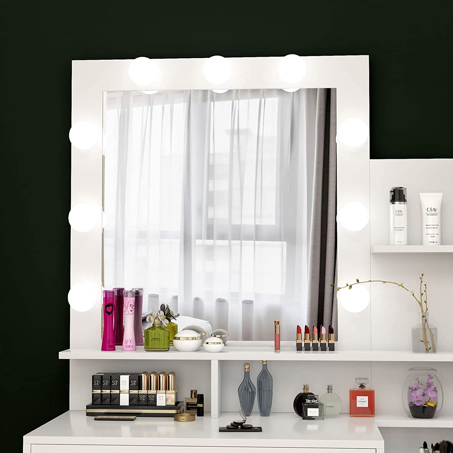 Dressing Table: Lighted Mirror White Dressing Table