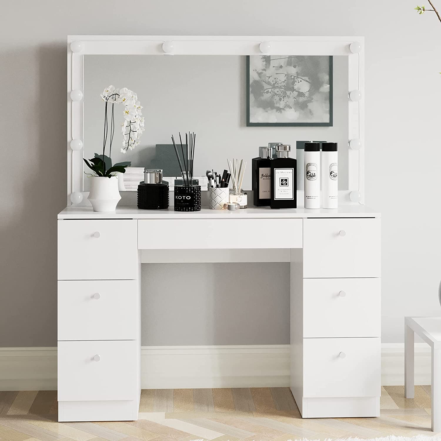  Dressing Table Perfect for Bedroom 