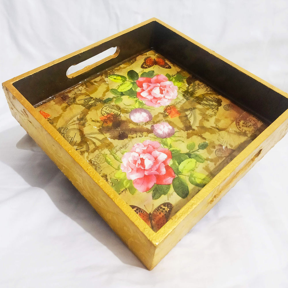Home Decor : Floral Vintage Tray