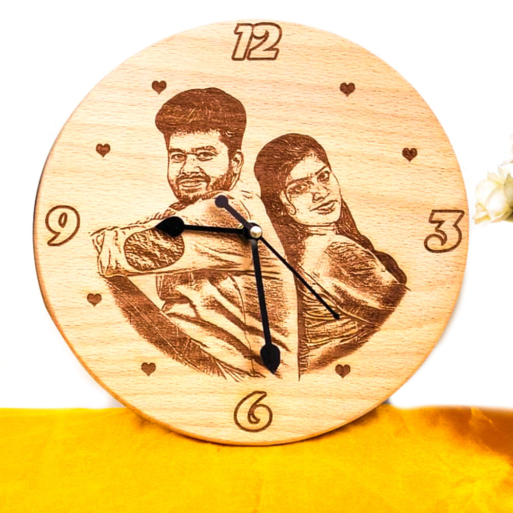 Home Decor :  Personalised Wooden Clock
