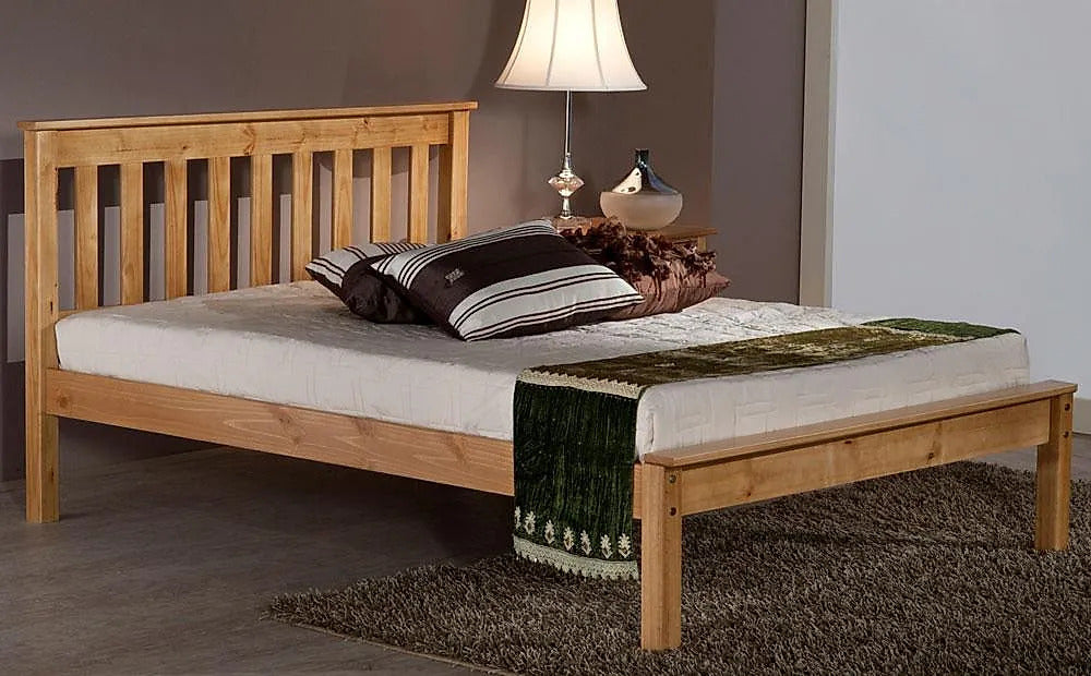 King Size Bed: Antique Pine Wooden King Size Double Bed 