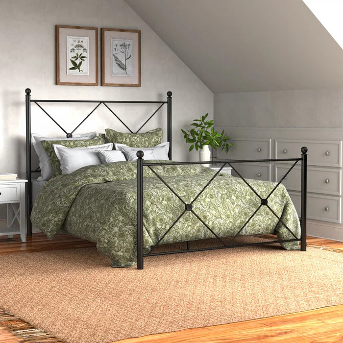 Poster Bed: Floreta Queen Poster Metal Bed