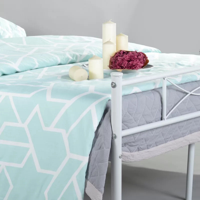 Queen Size Bed : Sara Standard Bed