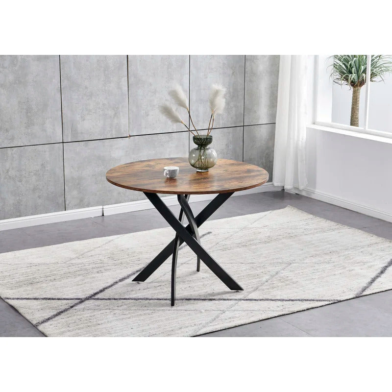 Round Dining Table: 39'' Pedestal Dining Table