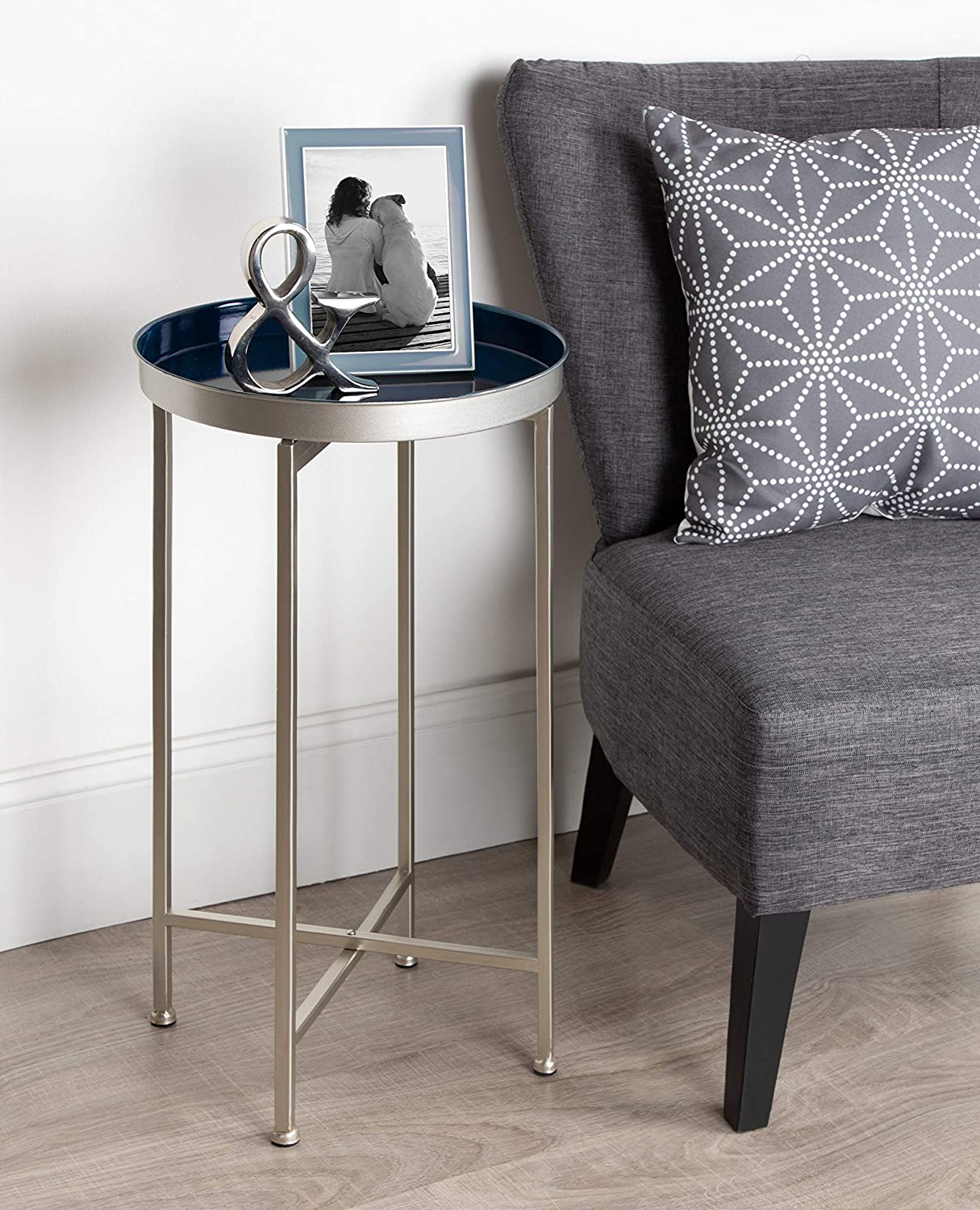 Side Tables: Round Foldable Tray Table, Detachable Magnetic Tabletop 